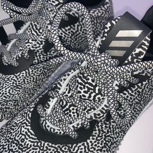 ADIDAS Alphabounce w Aramis - 6 1/2 Running Shoes